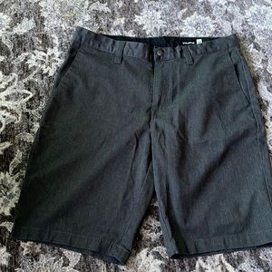Mens Volcom True to This shorts excellent condition